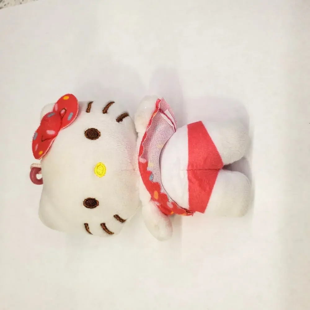 HELLO KITTY Plush Danglers Series 2 Rainbow Sprinkles Cupcake Clip On Toy